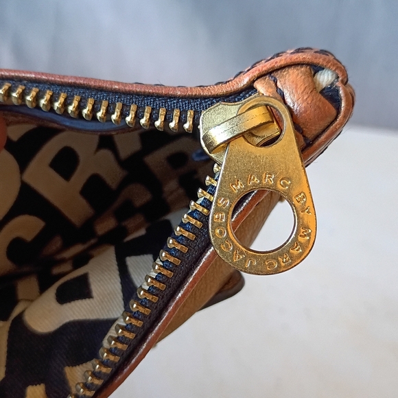 Marc Jacobs Metallic Leather Coin Purse - Picture 8 of 11